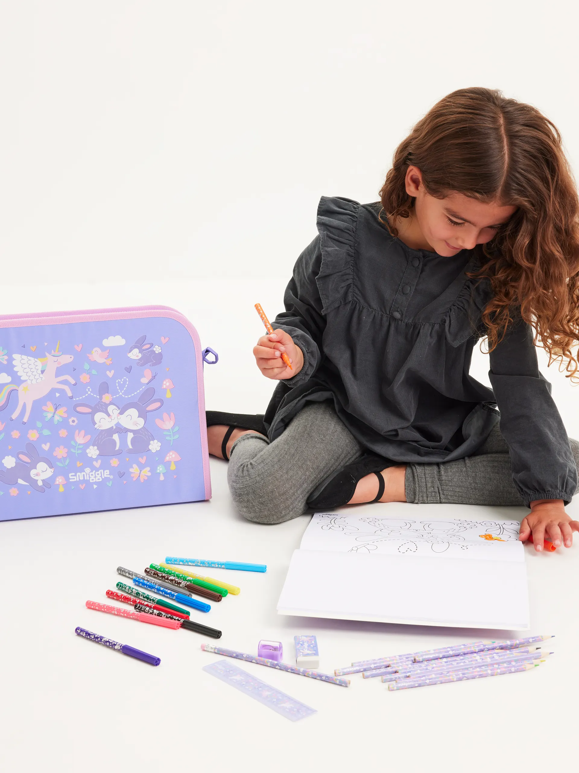 Adventure On-The-Go Colouring Studio