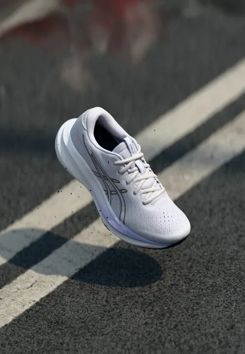 GEL EXCITE 11 - Løpesko for vei - lilac hint/dark olive