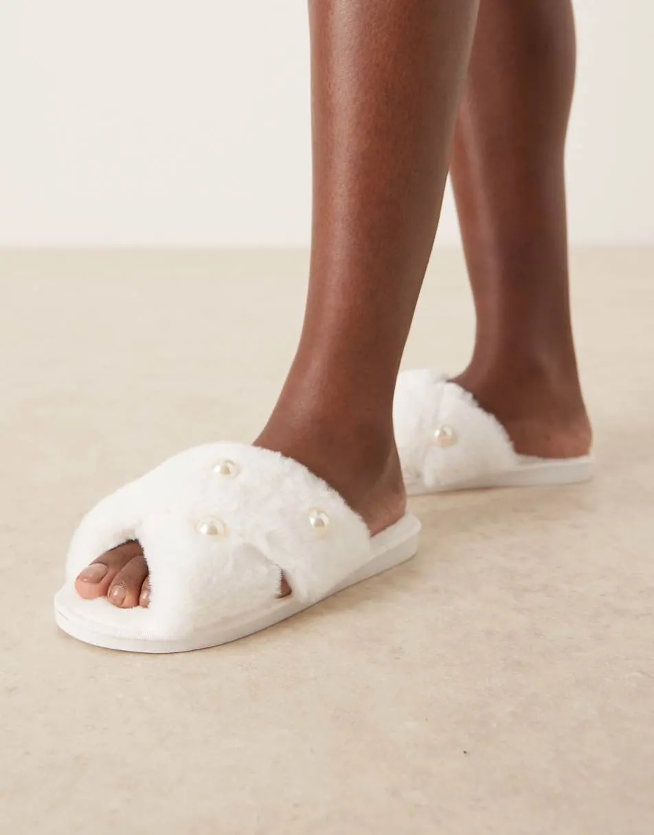 Be Mine slippers with pearls in ivory