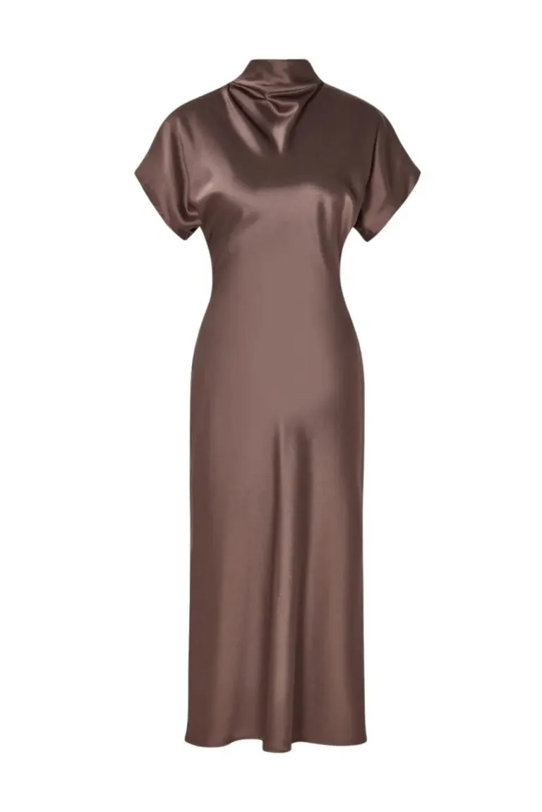Alivia Short Sleeve Satin Midi Dress - Brun