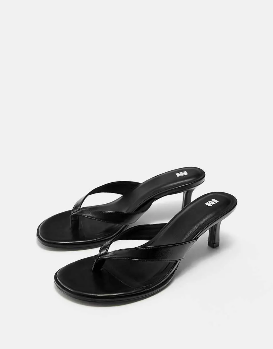 Pull&Bear Mid heel toe thong sandals in black