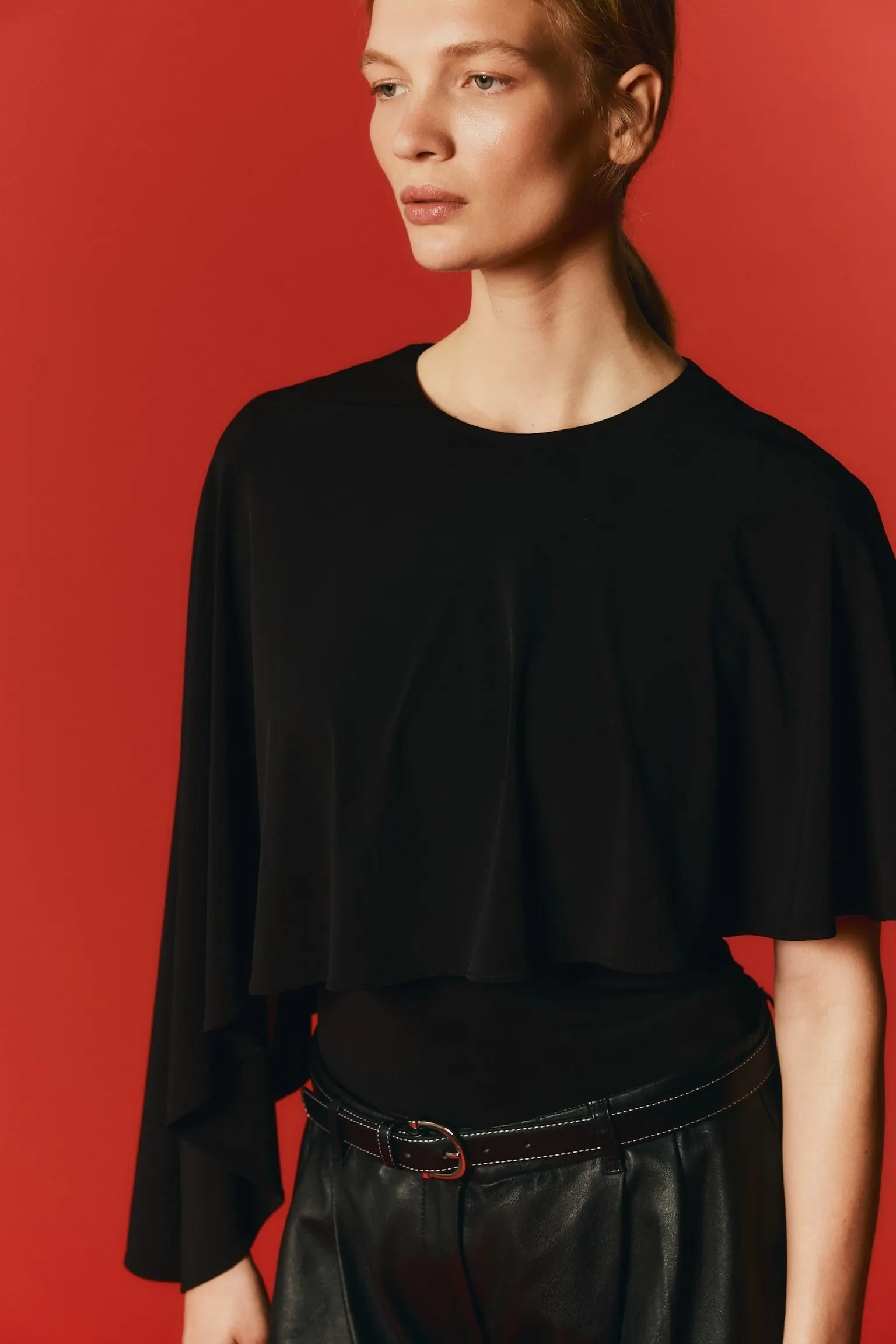 Cape-detail top
