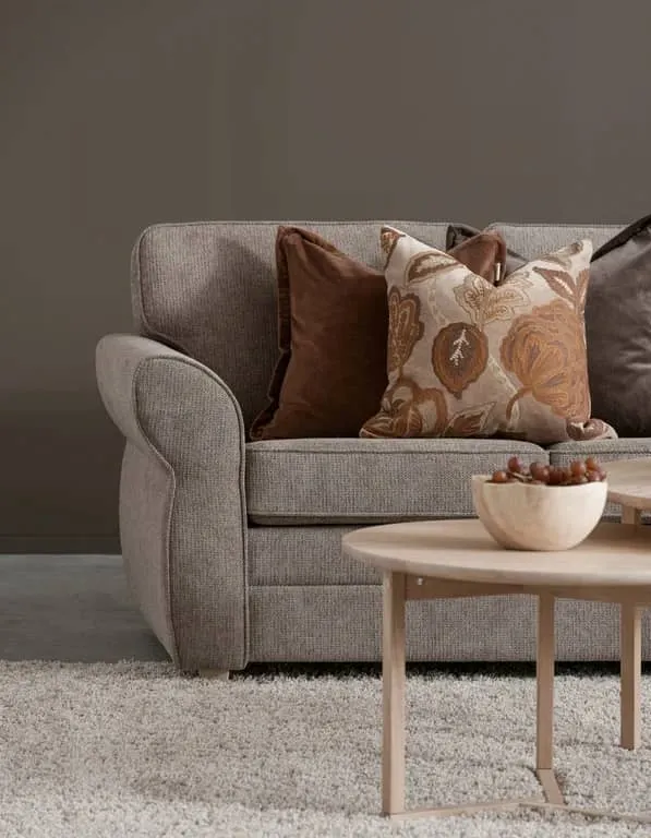 Brunstad Nevada 3+2-seter sofa Stoff Mino Liver, hvitoljet ben
