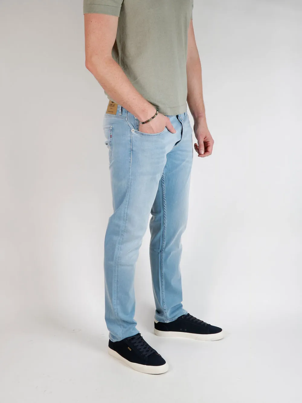 GROVER STRAIGHT-FIT JEANS