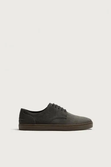 CASUAL SHOES