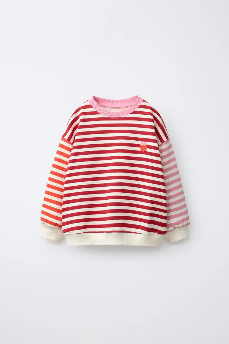 STRIPED STRAWBERRY EMBROIDERED SWEATSHIRT