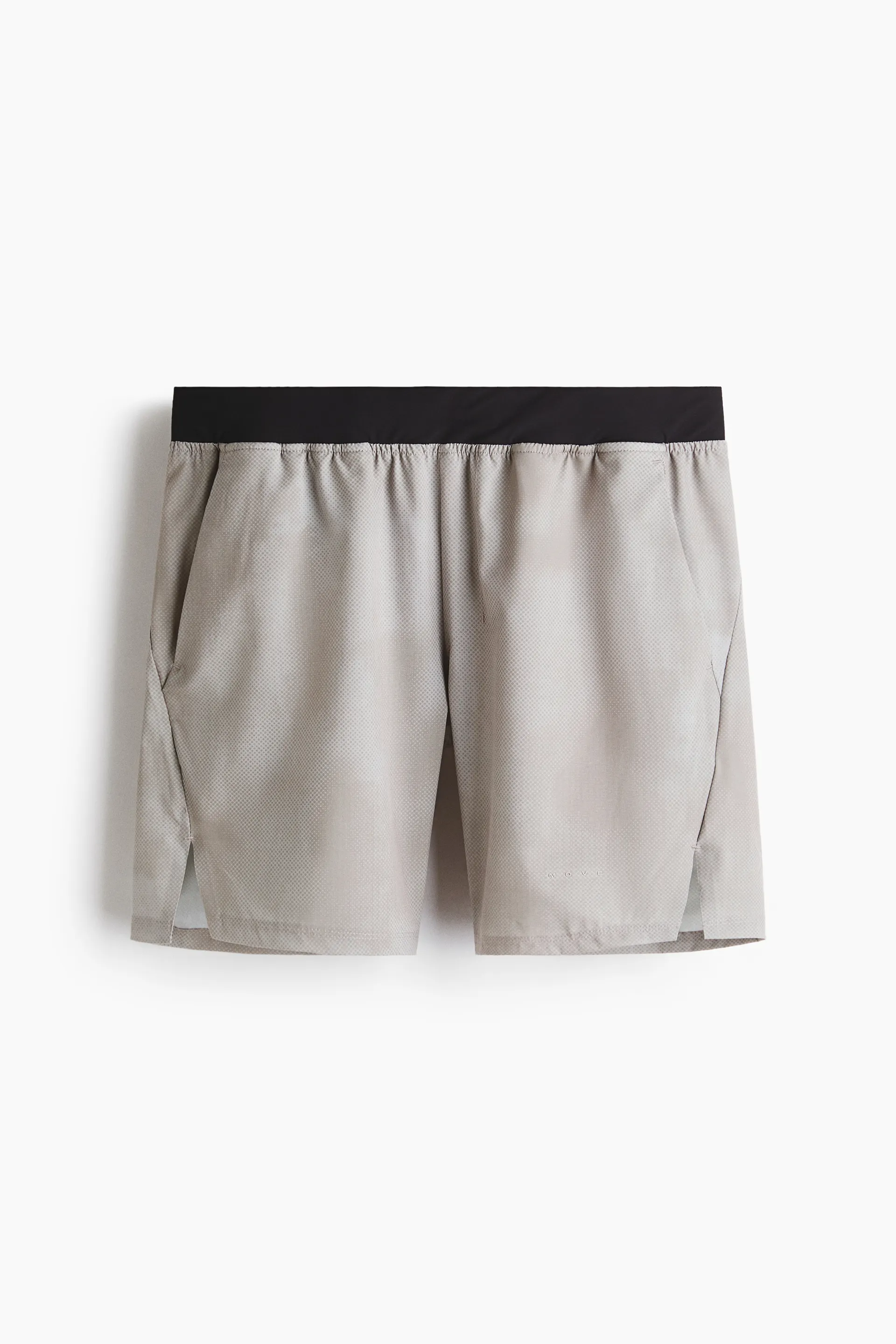 Shorts deportivos de largo medio con DryMove™