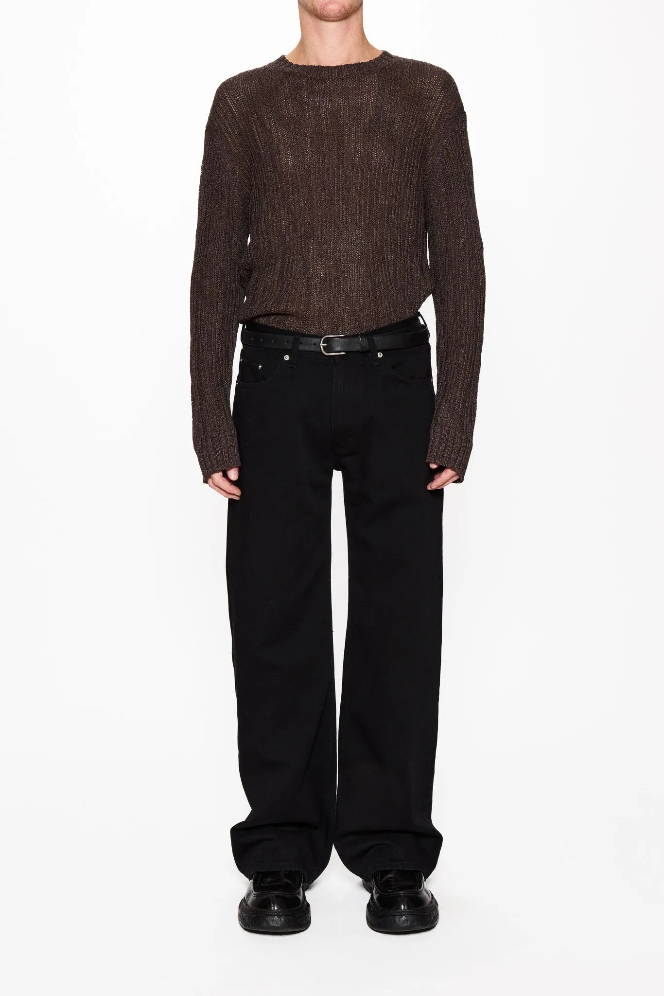 Low-Waist Wide-Leg Jeans