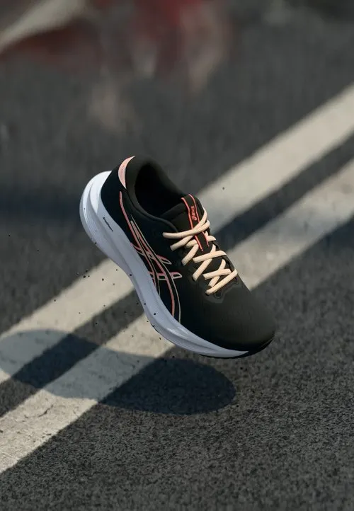 GEL EXCITE 11 - Løpesko for vei - black/pink