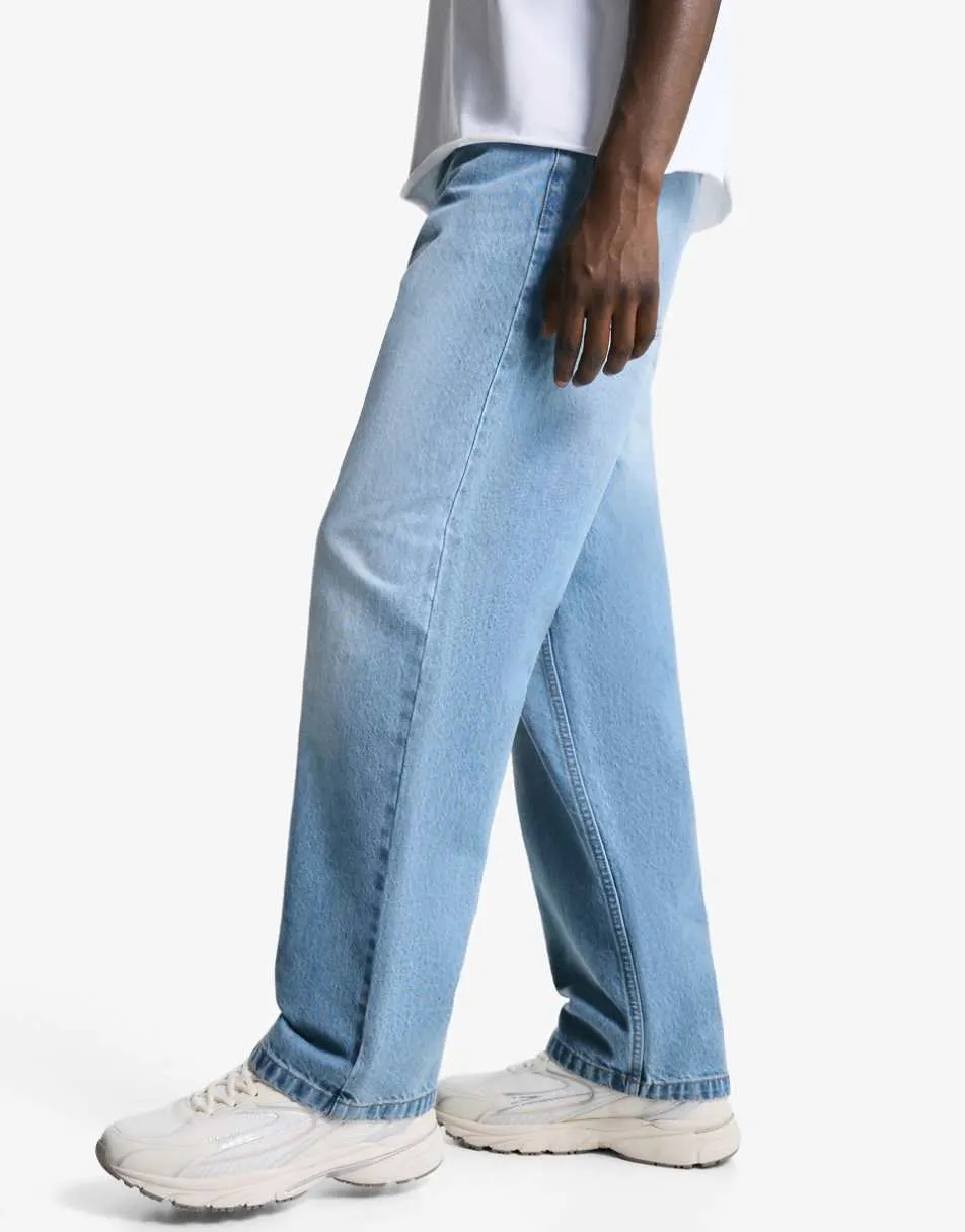 Bershka Baggy jeans in mid blue