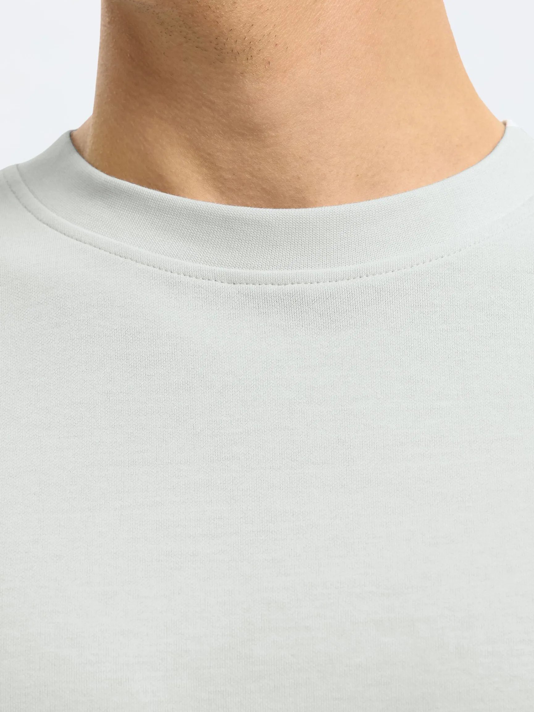 LOOSE FIT T-SKJORTE