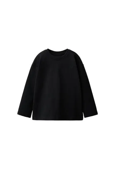 EMBROIDERED HEART T-SHIRT