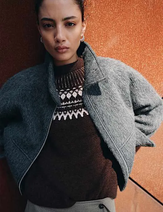 Schmal geschnittener Norwegerpullover mit Rundhalsausschnitt und Wollanteil