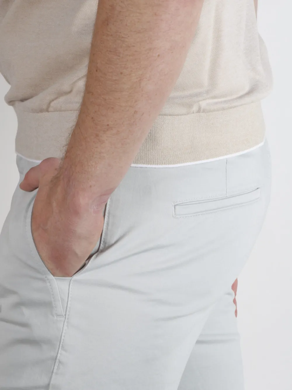 CHINO SLIM-FIT CHINOS