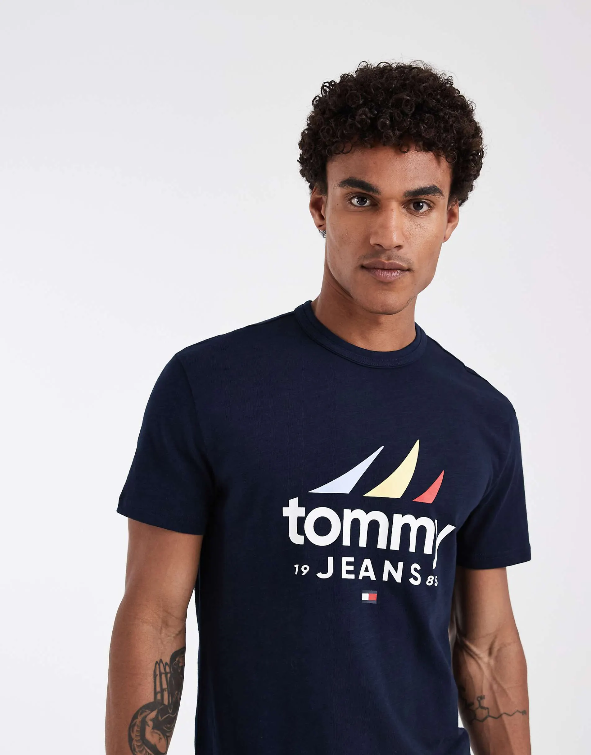 Tommy Jeans sailing logo t-shirt in navy