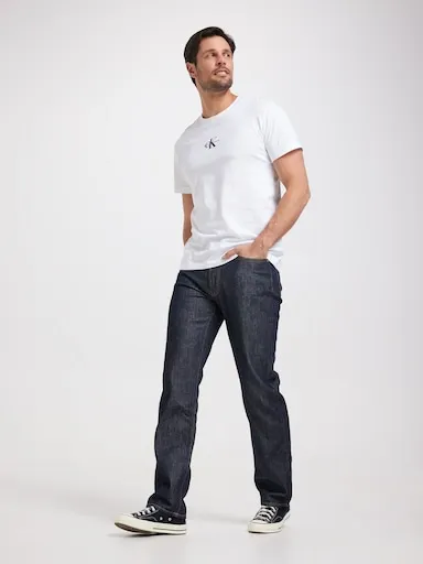 Calvin Klein Standard Straight In Blue Rinse