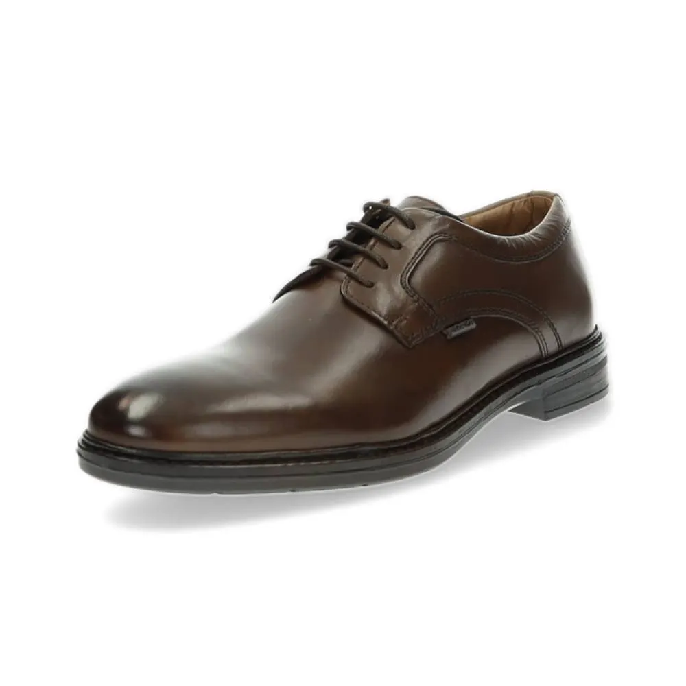 bruine geklede herenschoen