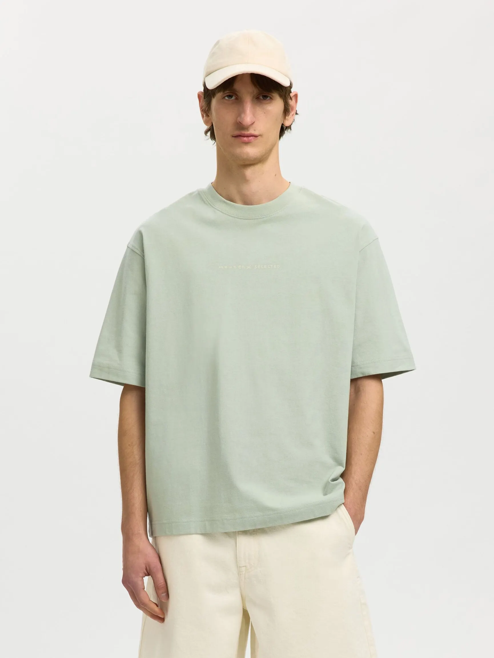 RELAXED FIT T-SKJORTE