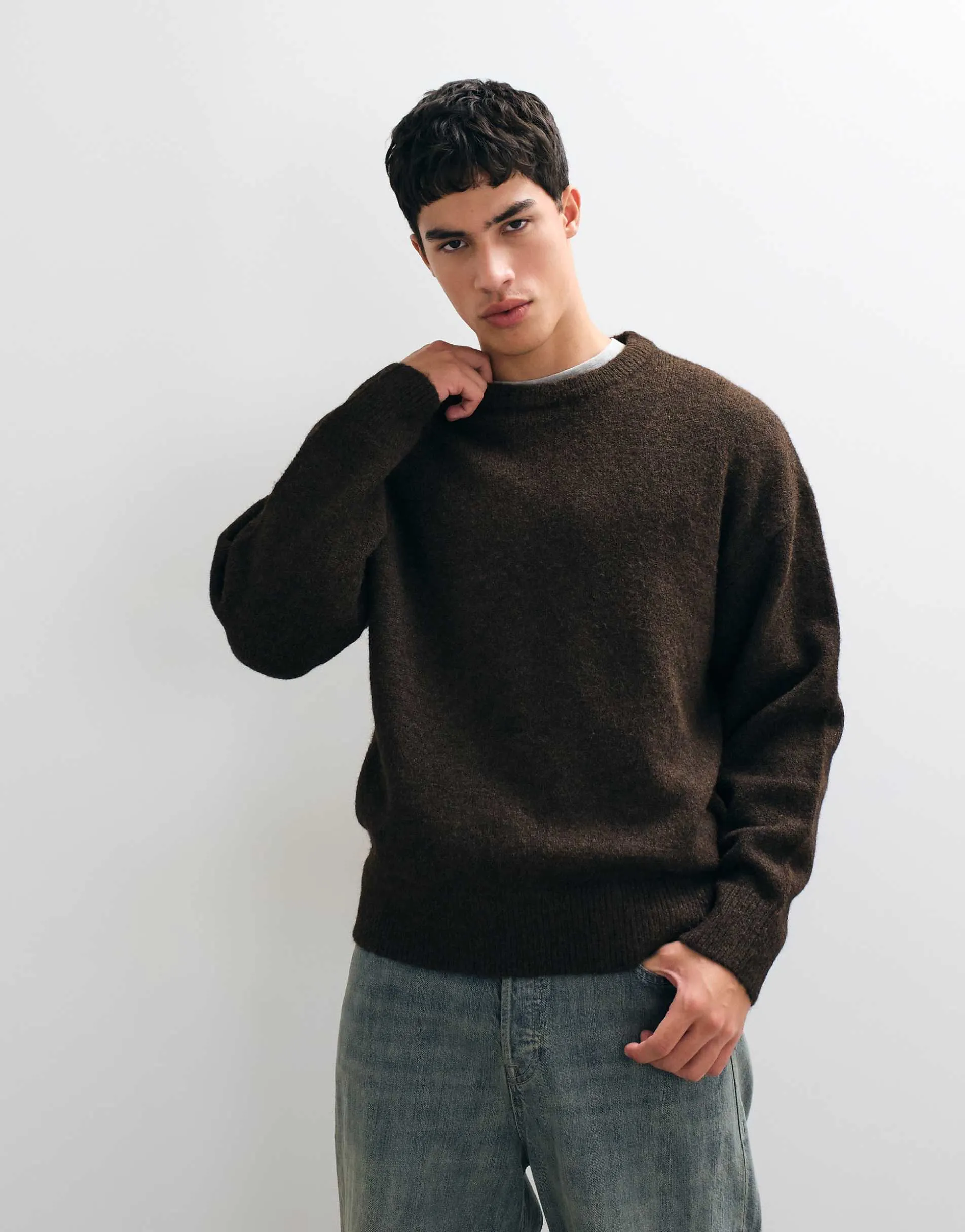 New Look fluffy oversized knitted jumper in mid brown
