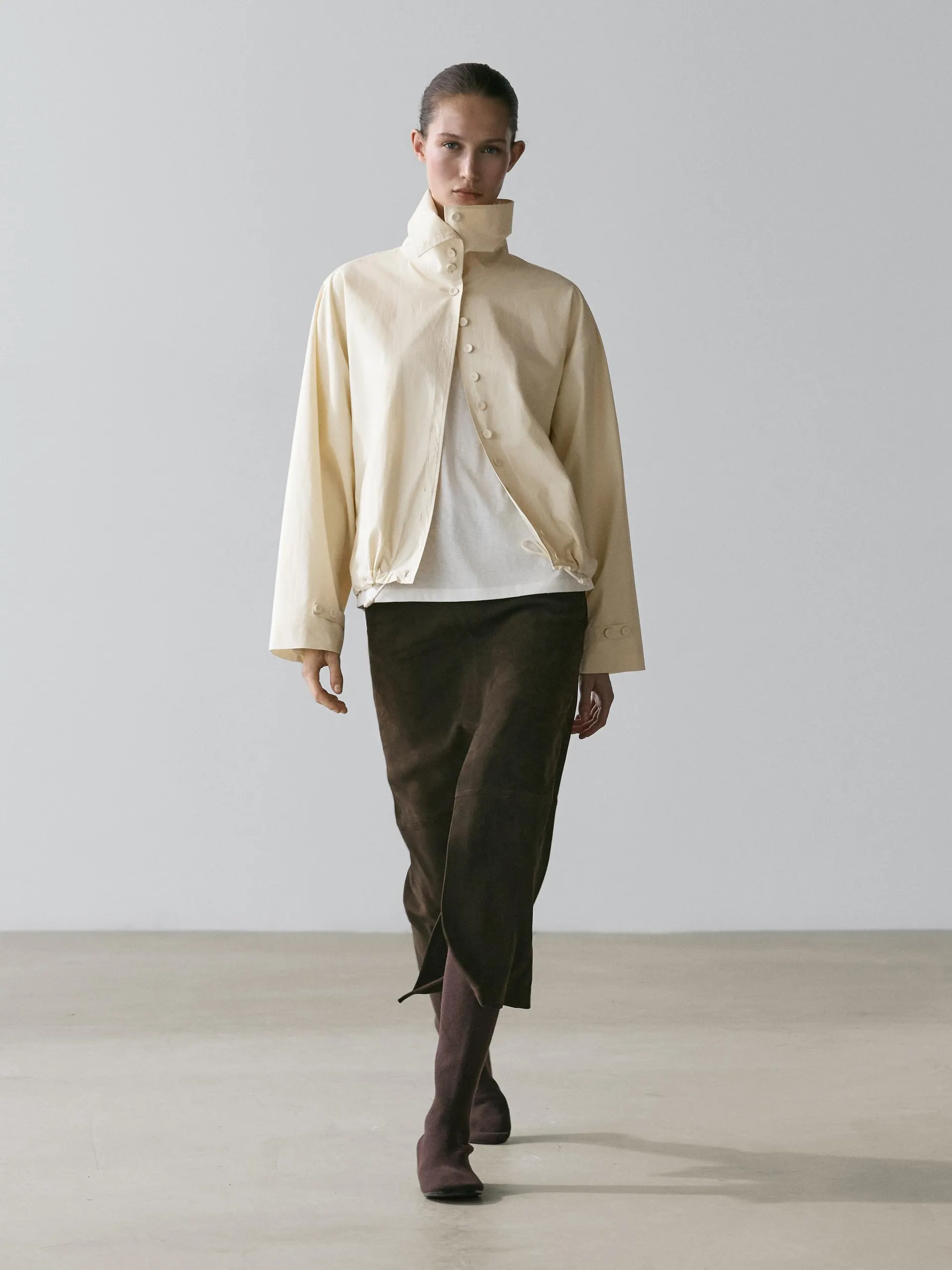 Bunda ze 100% bavlny s detaily knoflíků