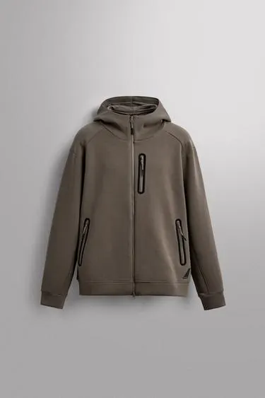 TECHNICAL ZIP HOODIE