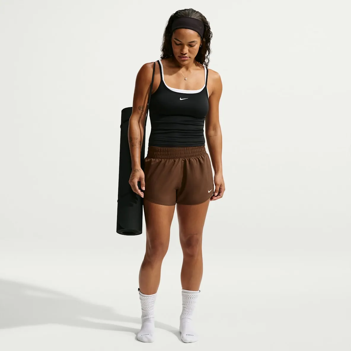 Dameshorts med mellomhøyt liv og innershorts (8 cm)