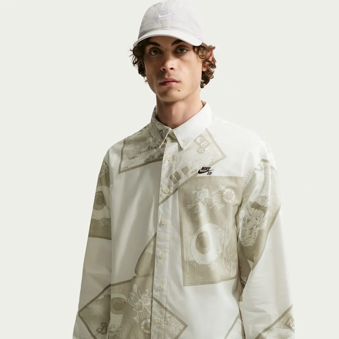 Langermet skateoverdel med knapper til herre