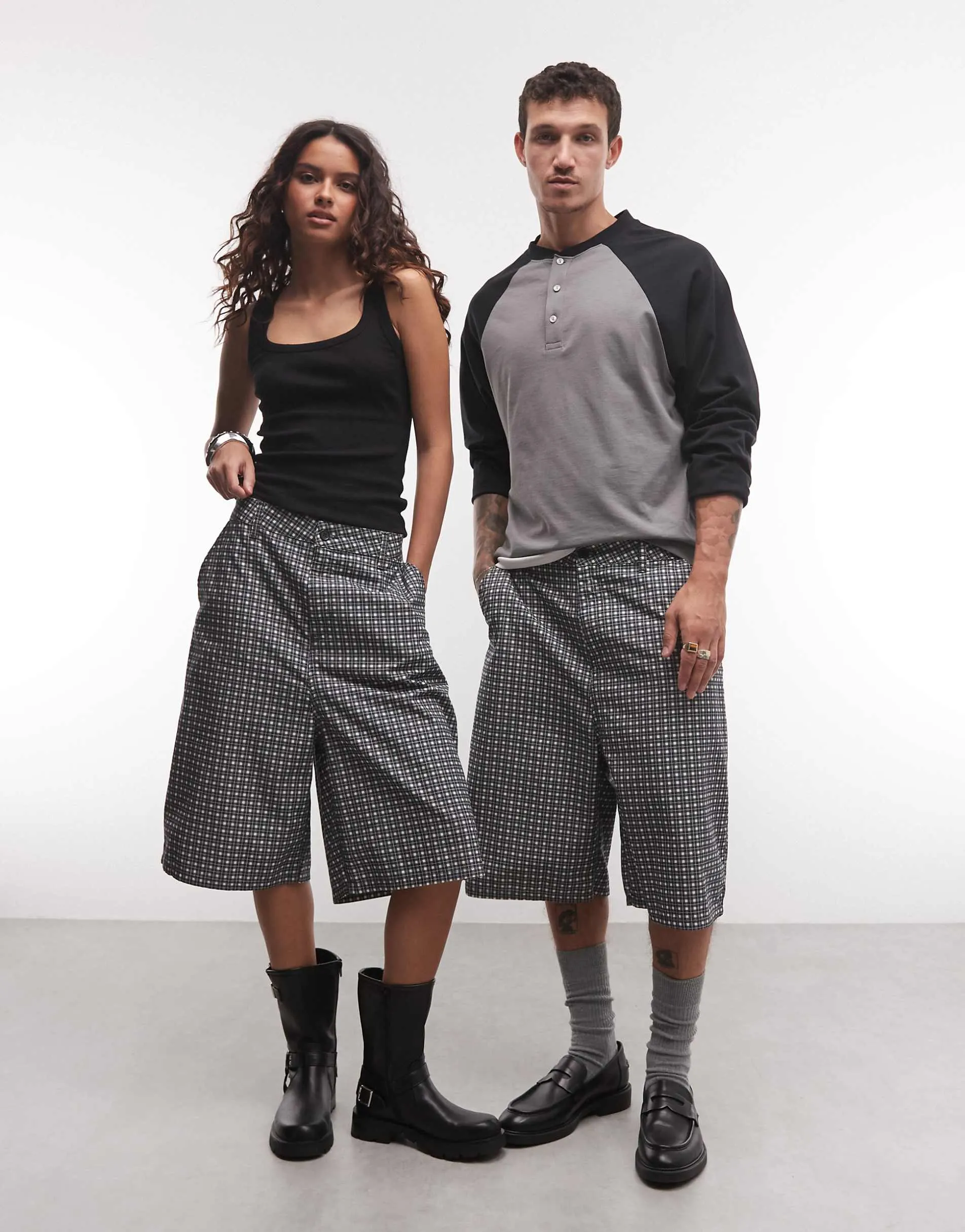 COLLUSION Unisex baggy check short