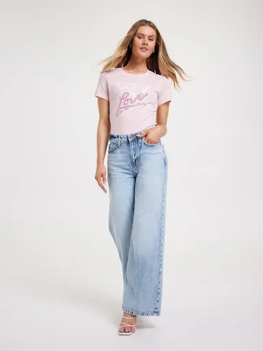 Guess Love Triangle Tee In Pink Pearl