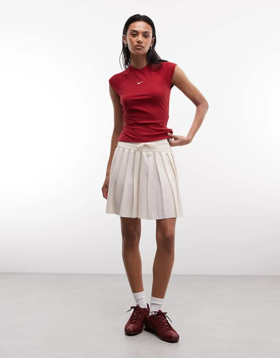 Nike pleated mini skirt in cream