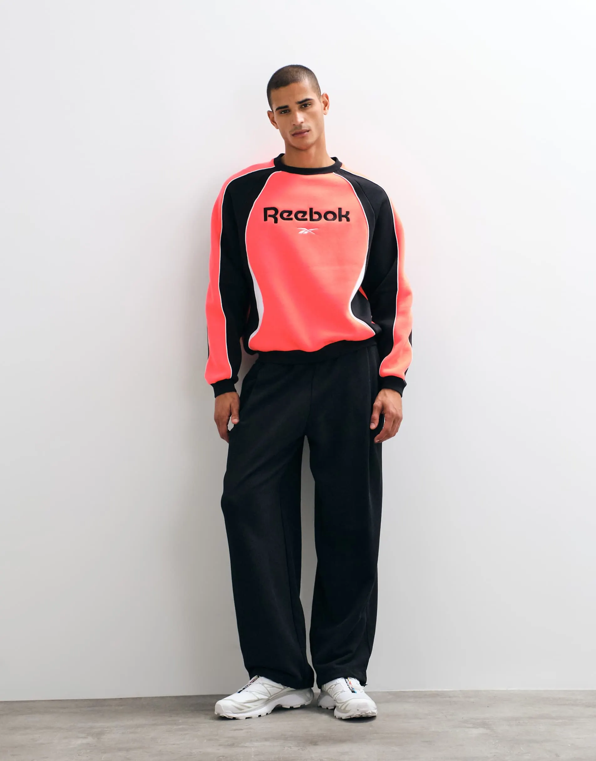 Reebok Sidewinder Football crewneck sweatshirt in red