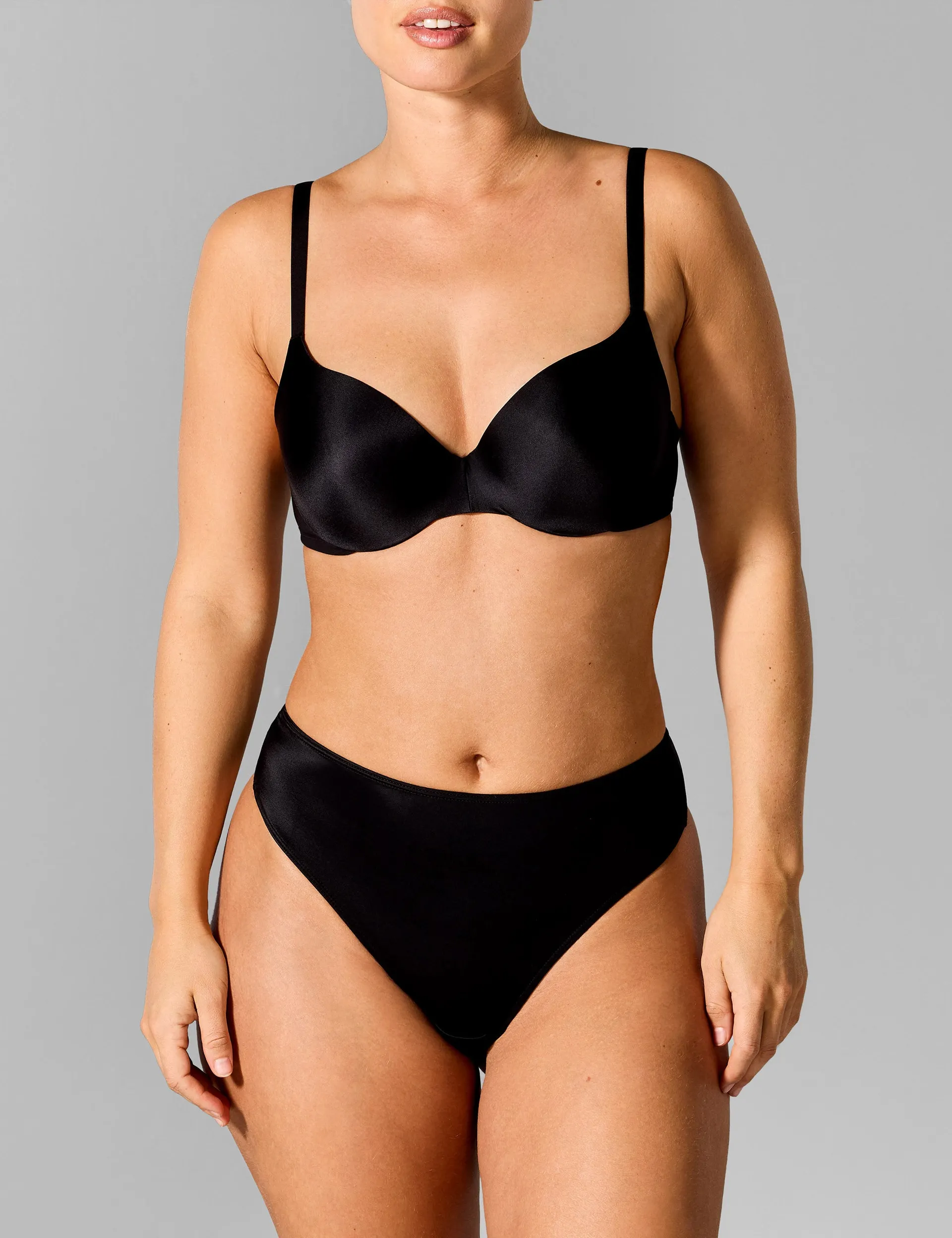 Comfort voorgevormde lichte push-up bh zwart