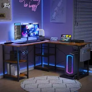 Escritorio Tbfit en forma de L con estantes, esquinero reversible, para espacios reducidos, escritorio grande para juegos con toma de corriente