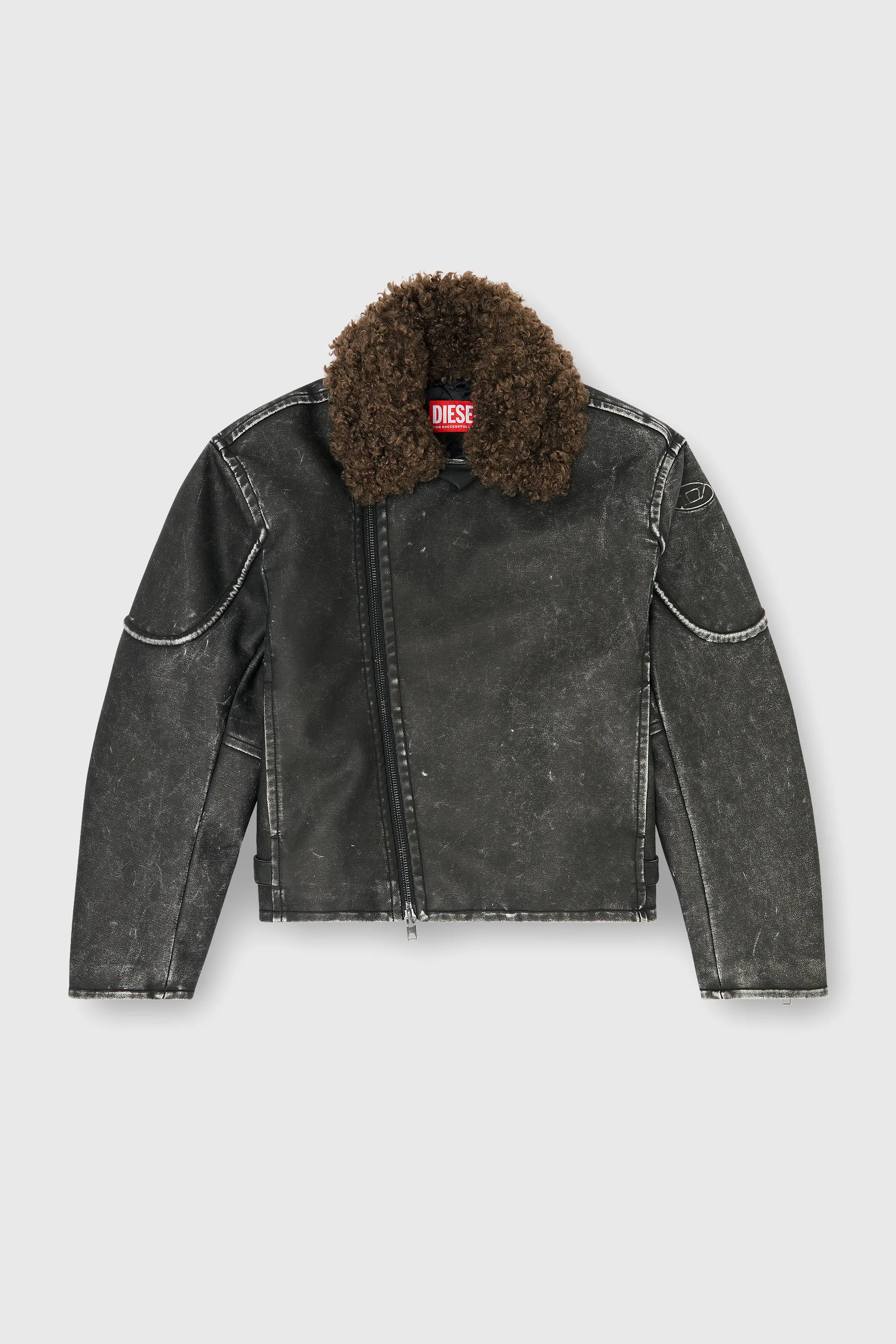 Biker jacket with detachable collar