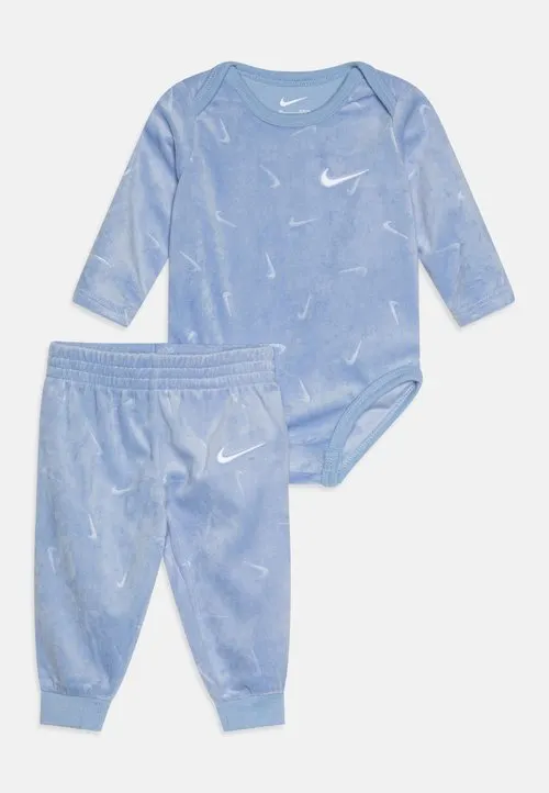 Nike Sportswear SET - Joggebukse - blue