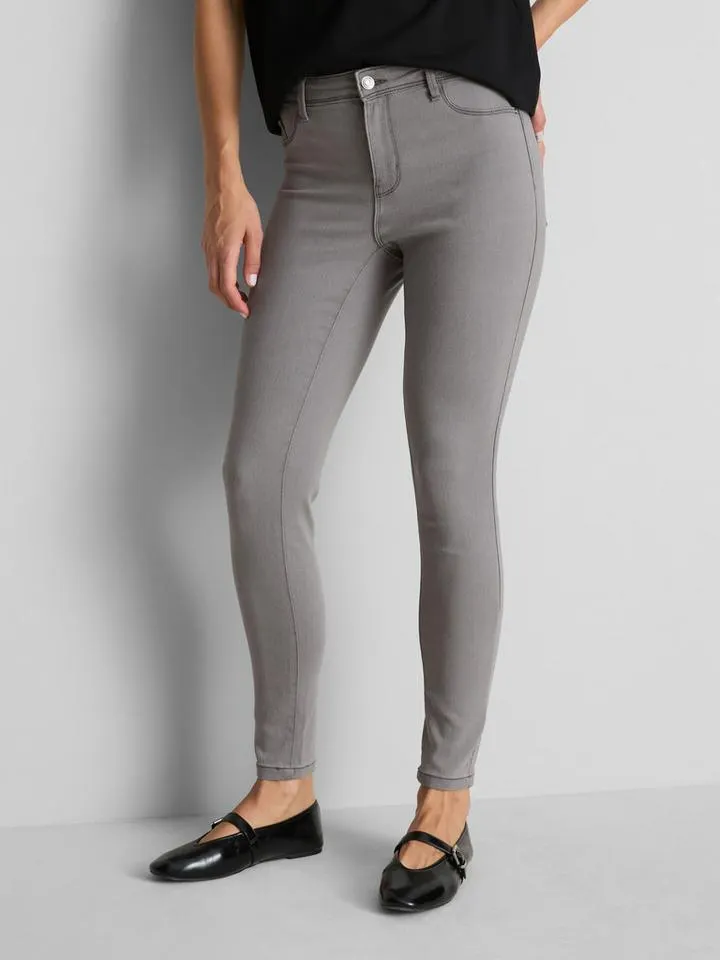 Jean skinny à taille mi-haute Essential | Regular
