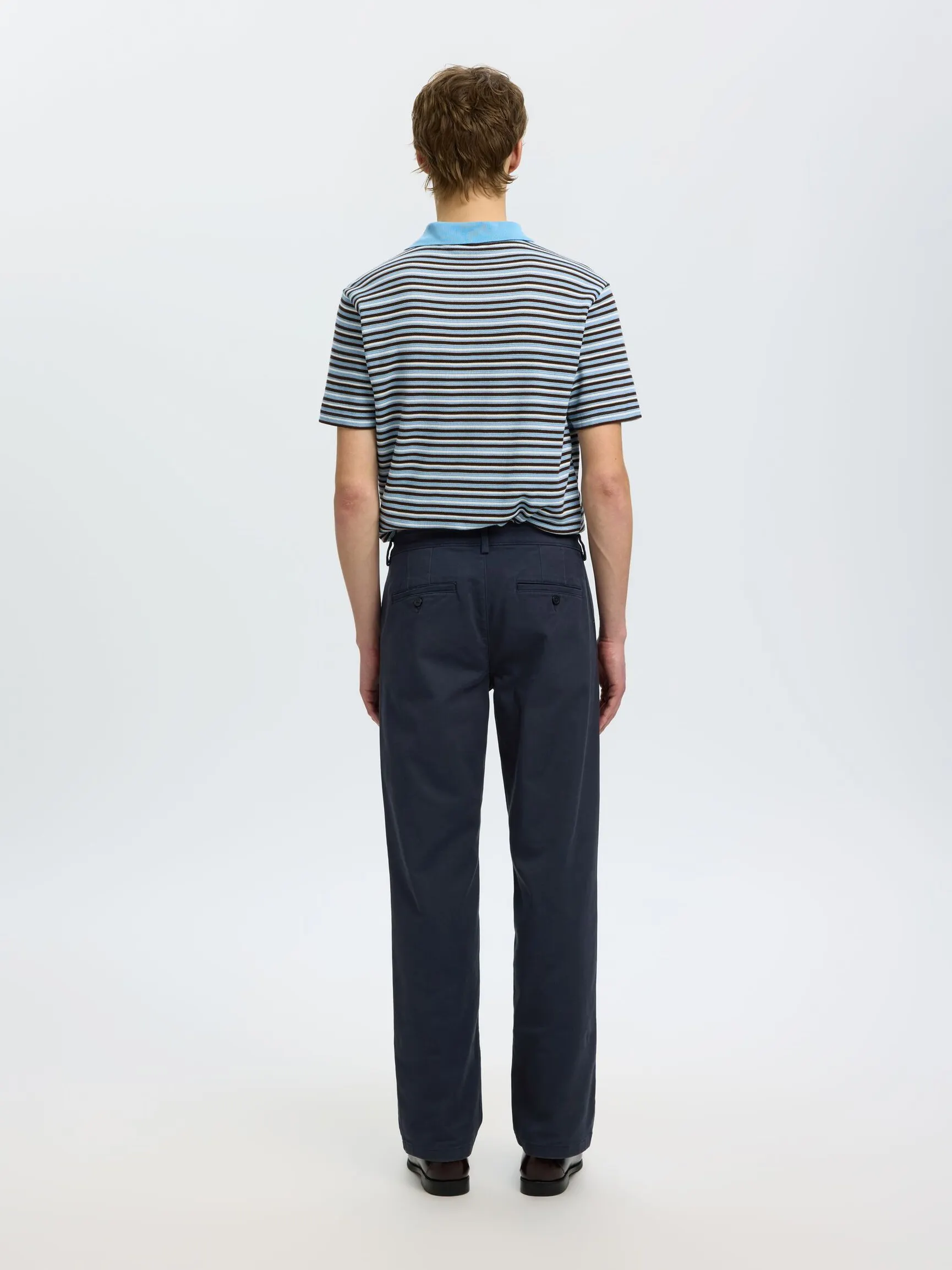 STRAIGHT FIT CHINOS