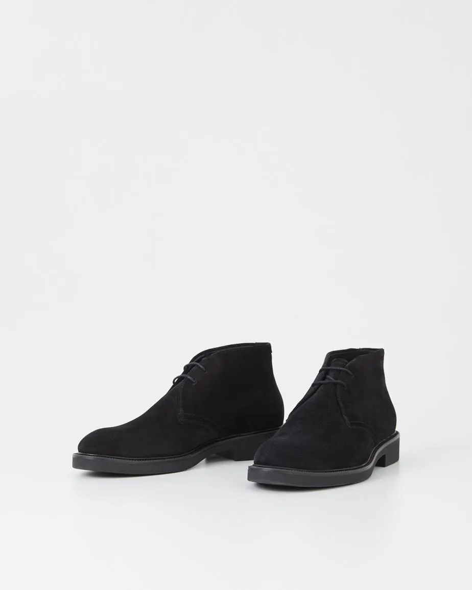 Alex M Boots