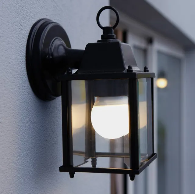 Applique classico da esterno Sanboi nero IP23 E27 INSPIRE