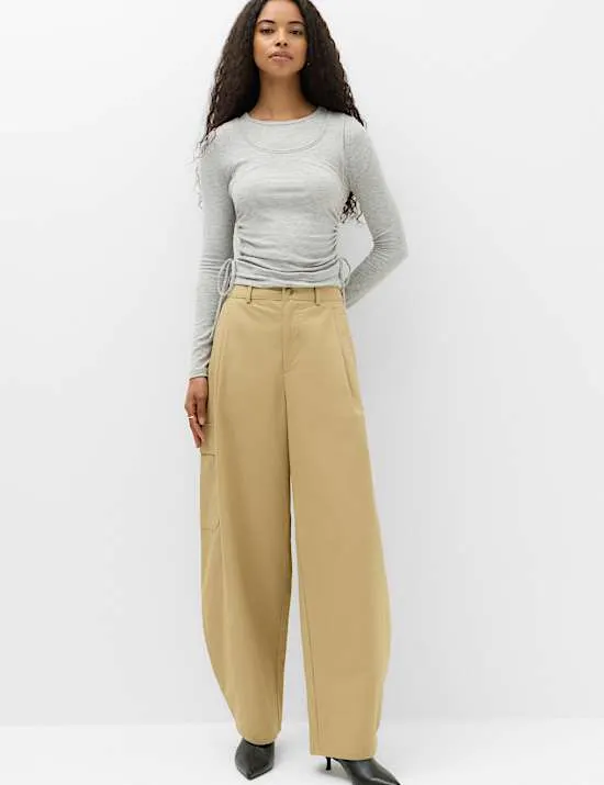 Hose aus reiner Baumwolle mit weitem Bein
