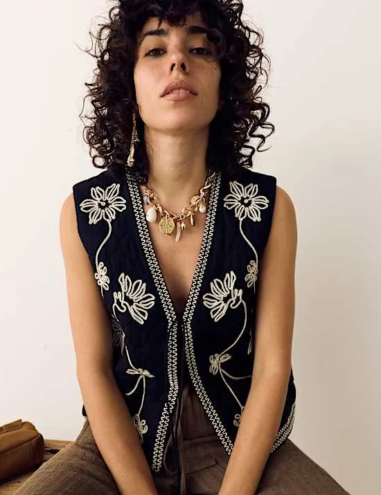 Besticktes Steppgilet aus reiner Baumwolle