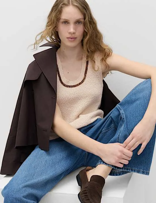 Strickträgertop mit hohem Baumwollanteil und Kettenverzierung