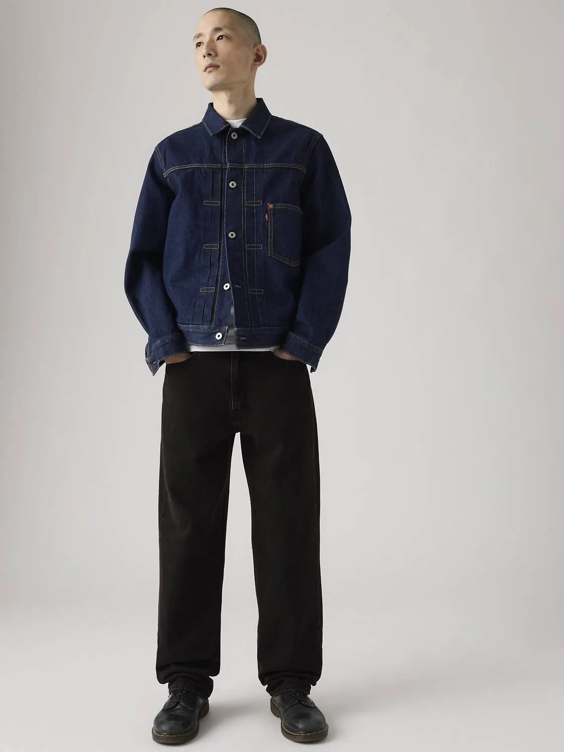 568™ Loose Straight Jeans