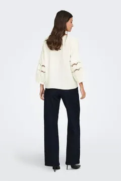 Blusa manga 3/4 encaje