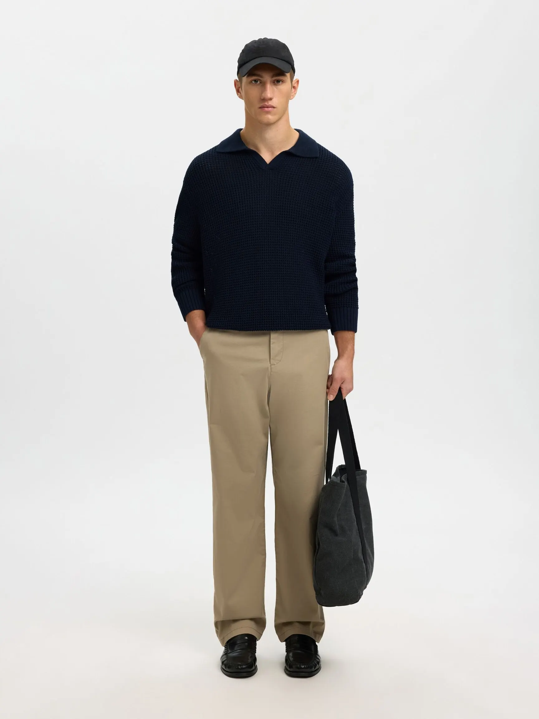 STRIKKET POLOSKJORTE 699,95 kr