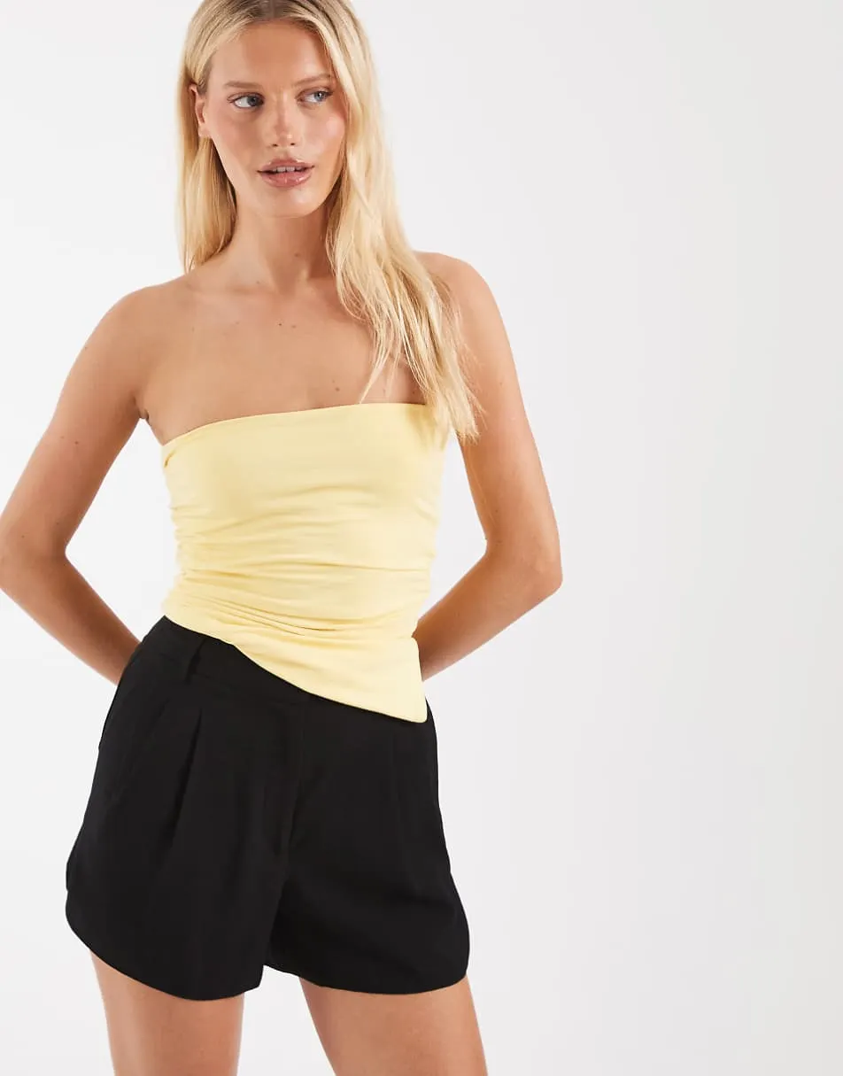 ASOS DESIGN Tailored linen look runner short in black