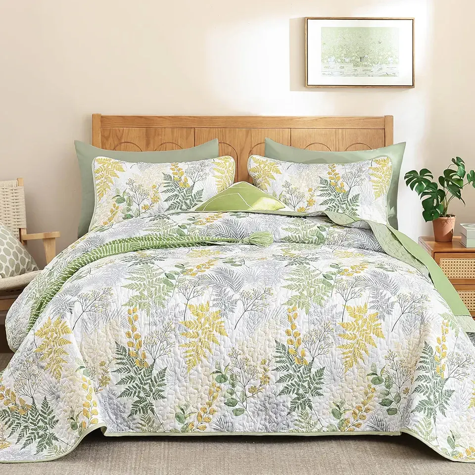 WONGS BEDDING Sage Green Quilt Queen Size, Botanical Bedspread with Farmhouse Leaves Pattern 3 Pieces Lightweight Microfiber Reversible Coverlet Home Decor for All Seasons(96"×90")