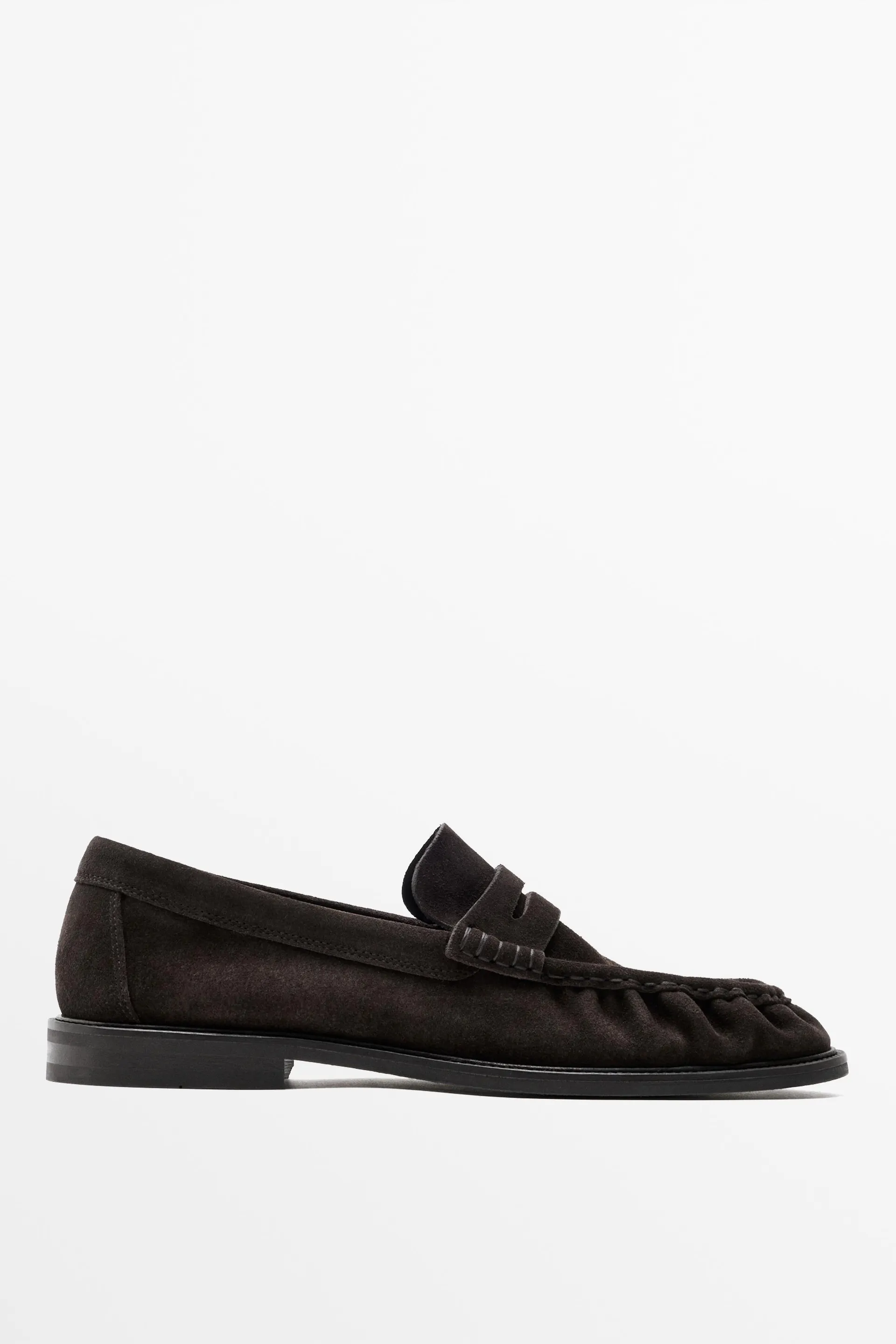 Shirred split suede leather loafer