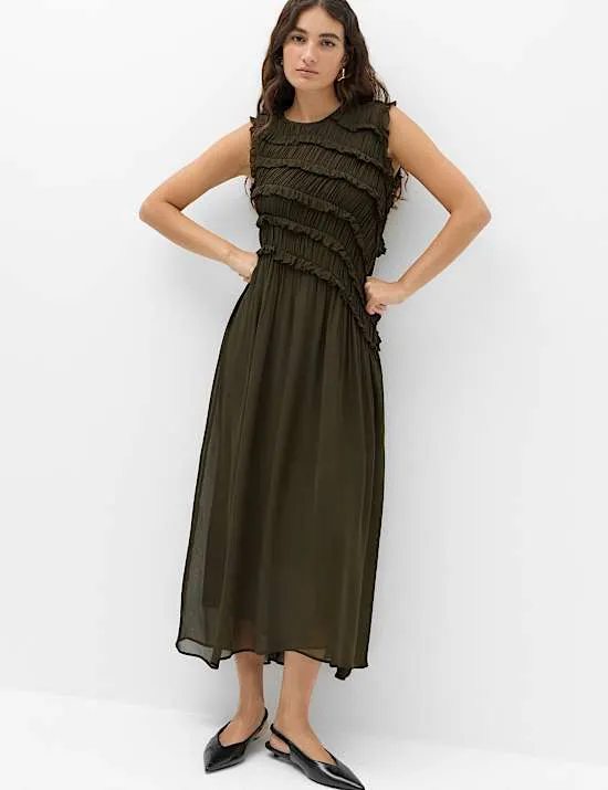 Chiffon-Maxikleid mit Rüschendetail