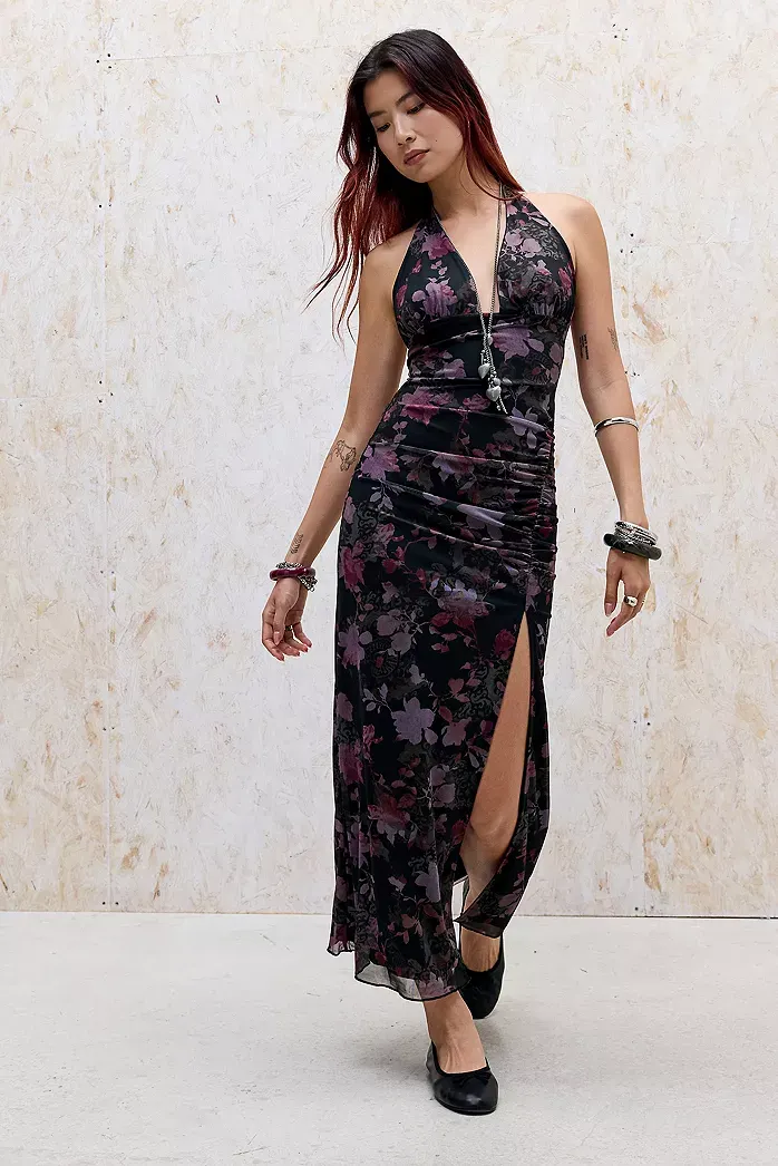 Abito Maxi con Scollo a V e Allacciatura al Collo UO Juno